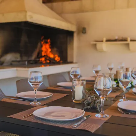 Villa Luisa Fuer Bis Zu 8 Personen Mit Pool, Klima, Grill, Tischtennis, Boccia